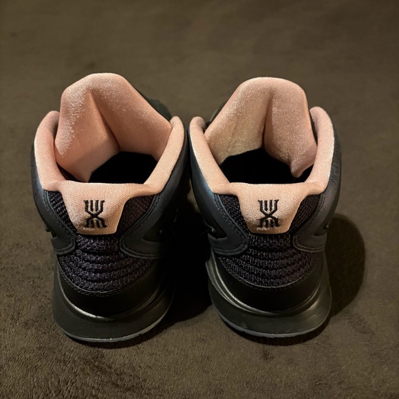 Nike Kyrie Infinity \'Lost in the World\' by Stiletto main image 7